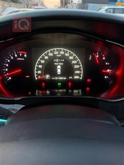 كيا كادينزا